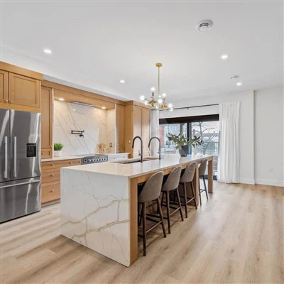 Counter de quartz Gold Calacatta moderne